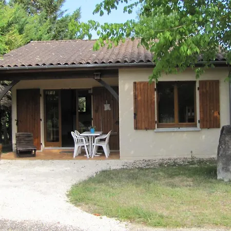 Camping Fontaine Du Roc * Devillac