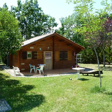 Camping Fontaine Du Roc * Devillac