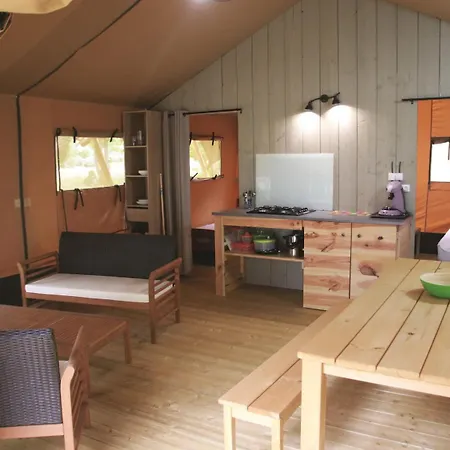 Country house Camping Fontaine Du Roc *