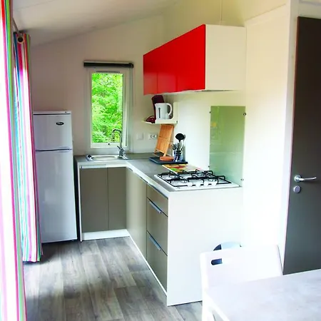 Camping Fontaine Du Roc Country house Devillac